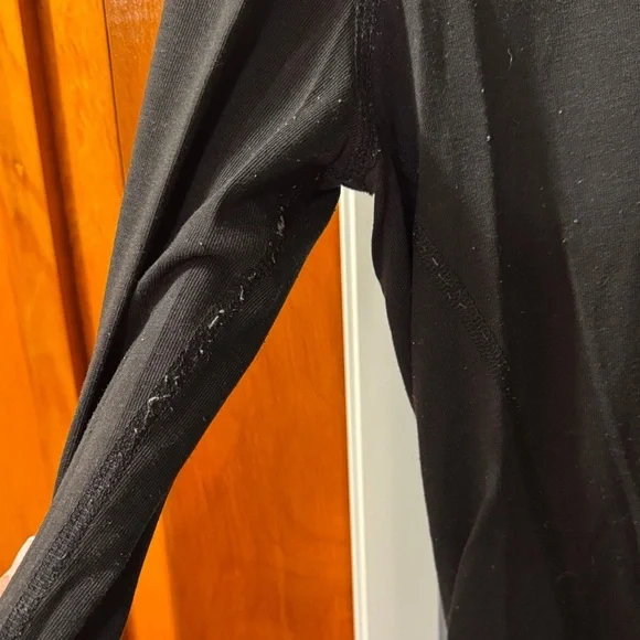 Carhartt Black Quarter-Zip Sweatshirt - Picture 4 of 5